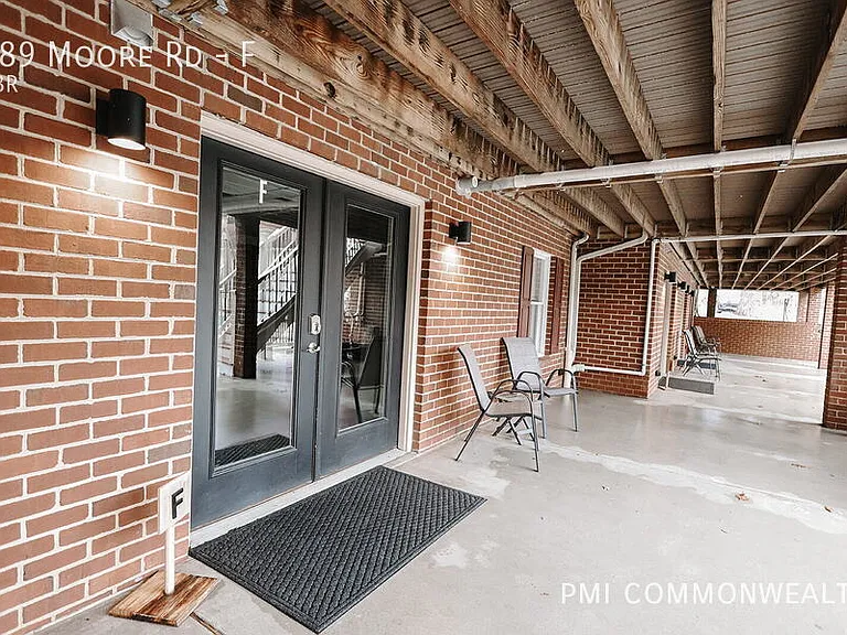 589 Moore Rd #F — Photo 3