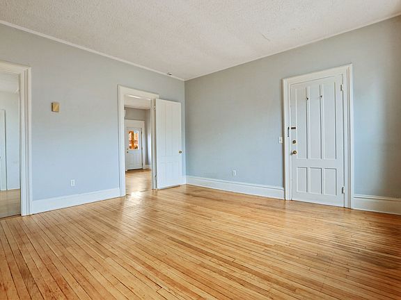 4th image of 8 Lafayette St #2L