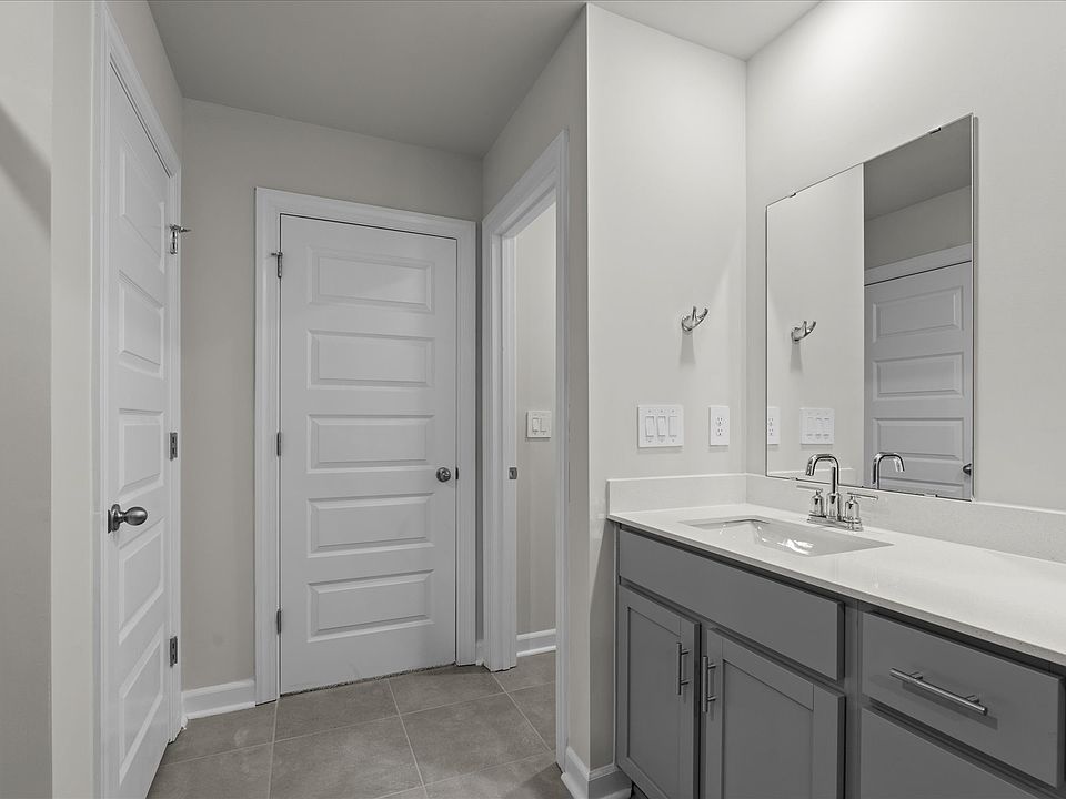 Welcome to the Brentwood floorplan at The Farm at Wells Creek - Signature Collection.