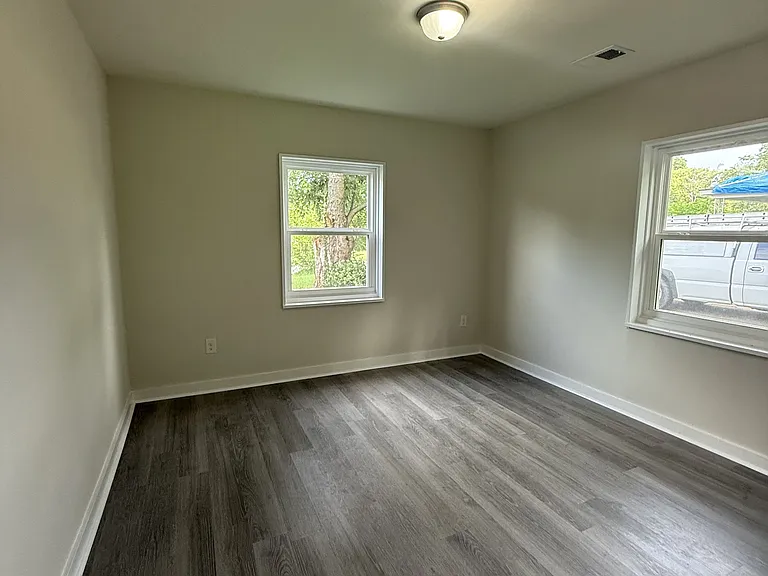 1545 17th Pl SW — Photo 9
