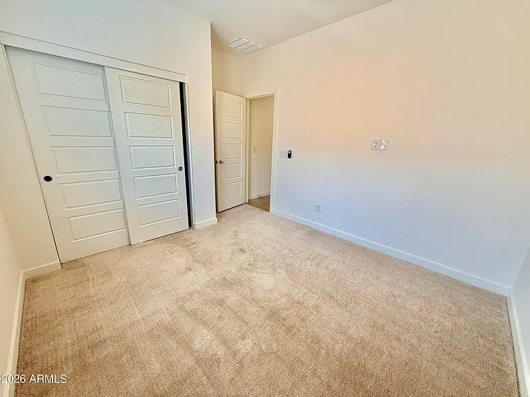 948 E Wiley Way — Photo 10