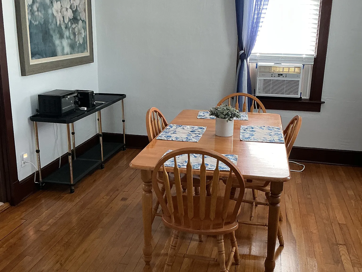 2 bed, 1.5 bath, 1296 sqft, $2,000 — Photo 4
