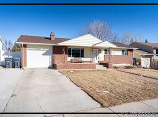 6823 Manhattan Ln, Cheyenne, WY 82009