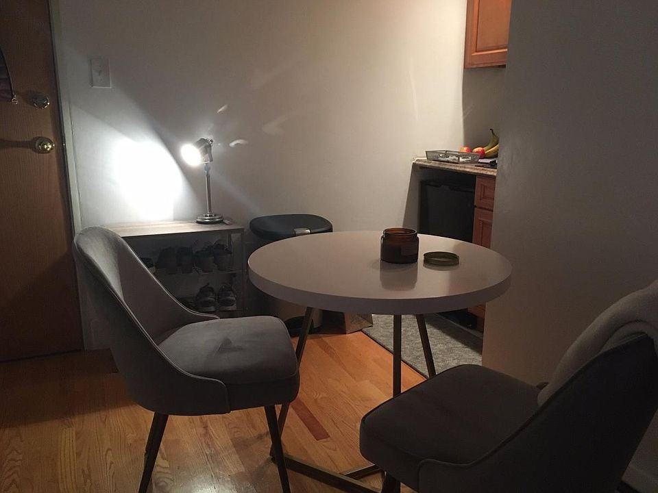 2nd image of 37 Hanover Ave