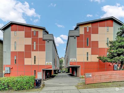 4353 8th Avenue NE, Seattle, WA, 98105