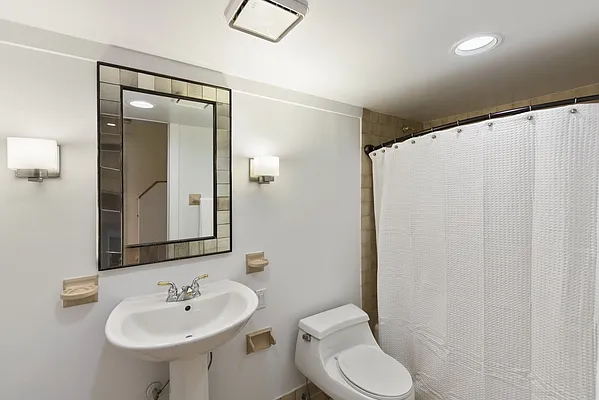 Sold by Nest Seekers International | media 22