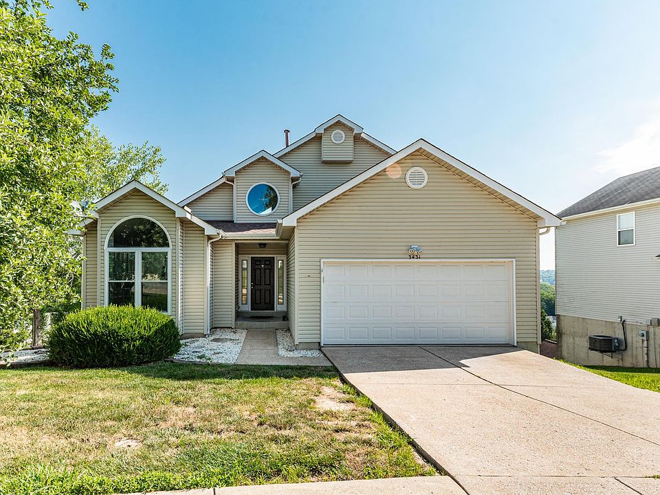 3431 Rockwood Forest Ct., Arnold MO
Welcome Home!