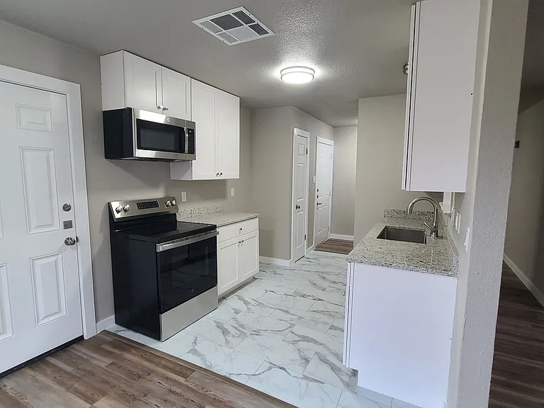 13707 Earlywood St — Photo 1