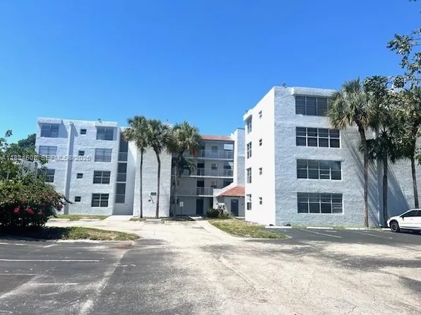 9450 Live Oak Pl, Davie, FL