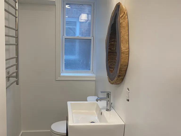451 Sunnyside Ave — Photo 23