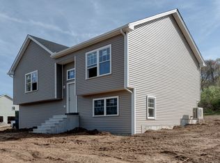 1153 Windham Rd, South Windham, CT 06266