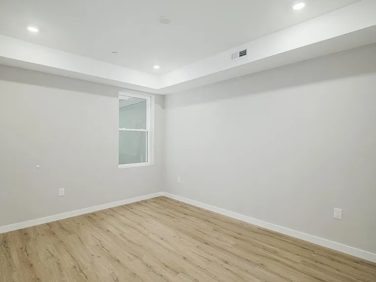 1726 N 22nd St #1 — Photo 10