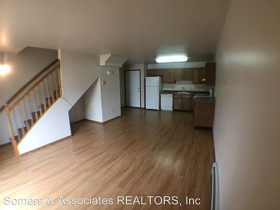 2nd image of 163 Syracuse Ct