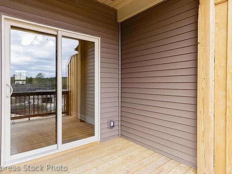 111 Cypress Cir — Photo 19