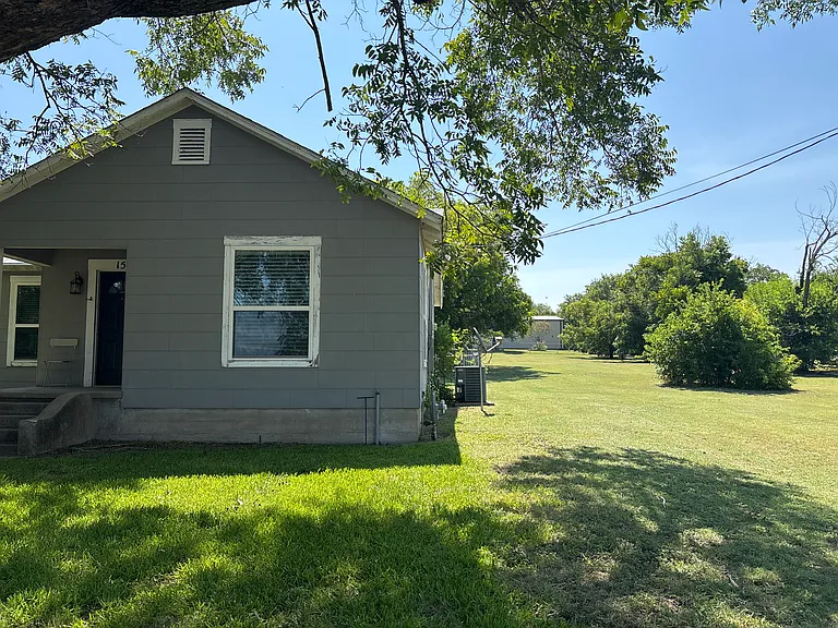 15 N College Ave — Photo 4