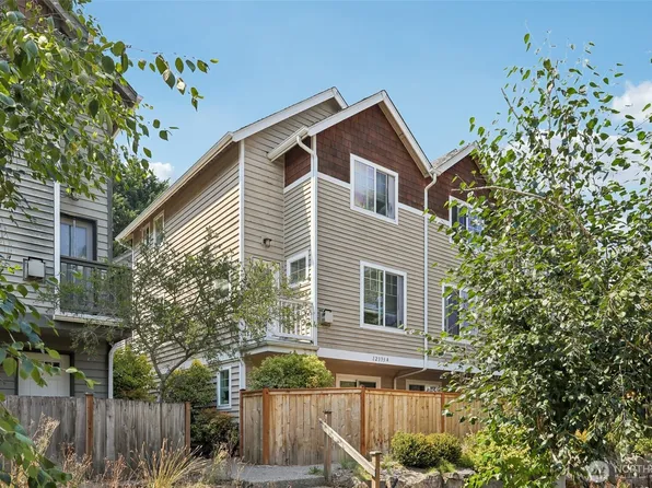 12333 28th Avenue NE #B, Seattle, WA 98125