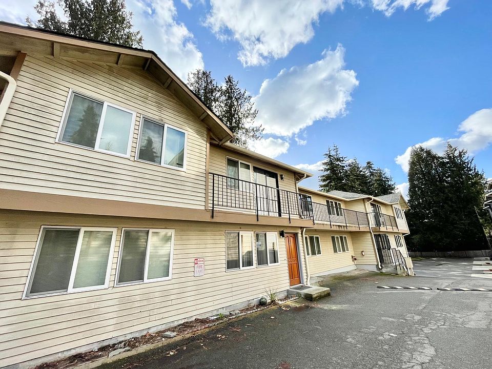1st image of 15313 15th Ave NE APT A