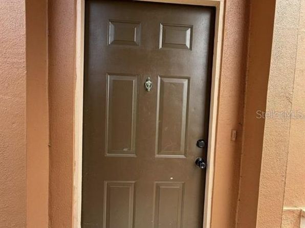 9258 Lake Chase Island Way