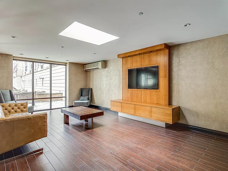 149 Essex St #4K — Photo 5