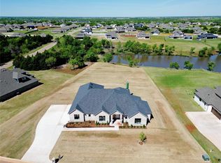 13715 Blue Star St, Edmond, OK 73025