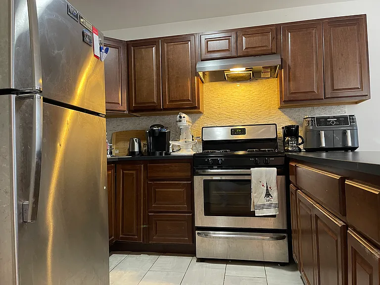 12 Millmont St #1 — Photo 10