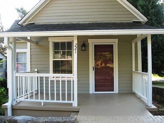 221 Hudson Front View