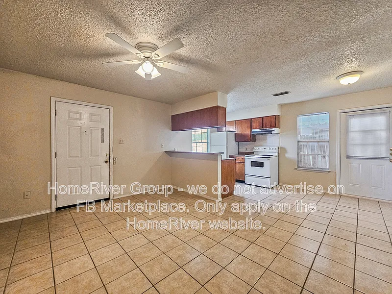 2 bed, 2.0 bath, 750 sqft, $1,200 — Photo 3