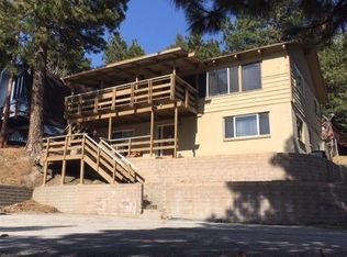 30865 Live Oak Dr, Running Springs, CA 92382