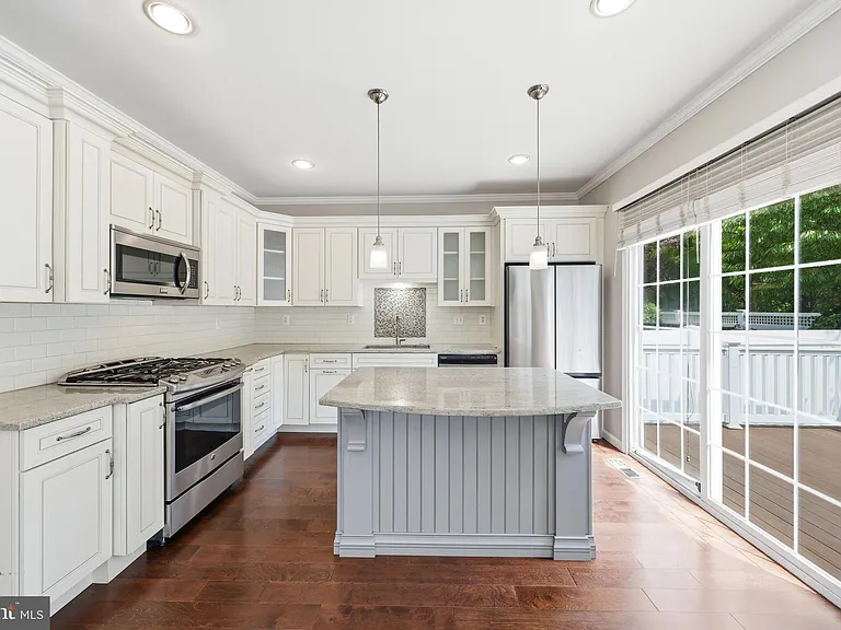 3518 Trevi Ct — Photo 8