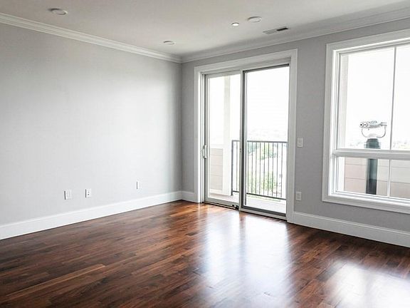 2nd image of 87 Medford St Penthouse 1