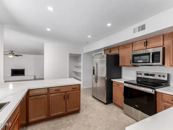 5107 W Harmont Dr, Glendale, AZ 85302