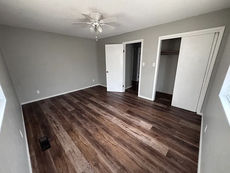 501 Powers St — Photo 5