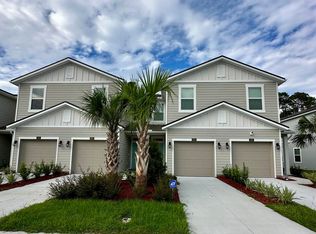 634 Celtic Dr, Jacksonville, FL 32218