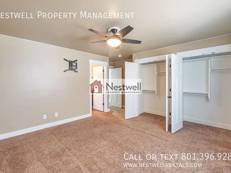 35 E Water Ln — Photo 14