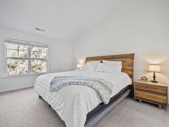 3rd image of 6623 Clarksburg Pl