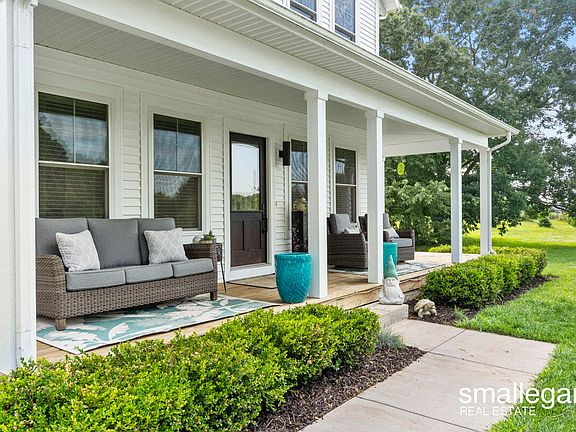 2nd image of 7857 Bush Dr NE