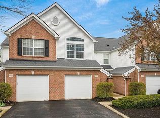 4939 Village Mdw, Westerville, OH 43081