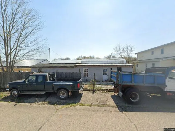 420 6th St, Philo, OH 43771