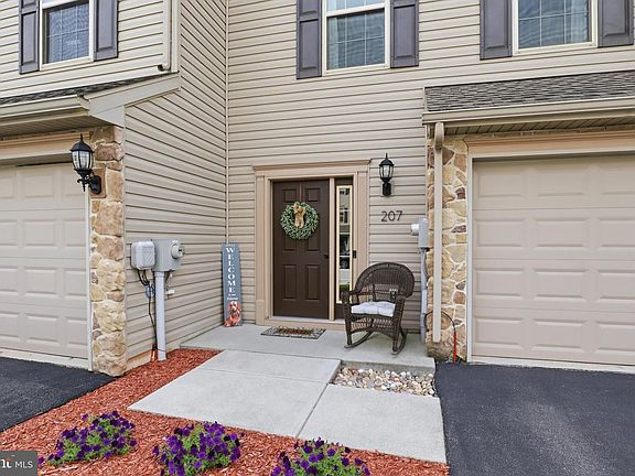 3rd image of 207 Katelyn Dr