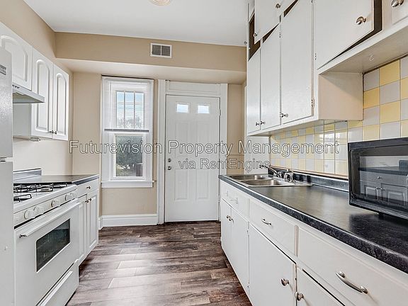 4th image of 6 Irving St Unit 2
