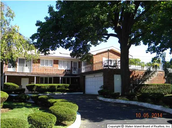 2 Radcliff Road image 1 of 12