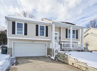 2200 Providence Blvd, Cuyahoga Falls, OH 44221