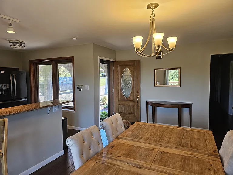 224 Laurel Dr — Photo 11