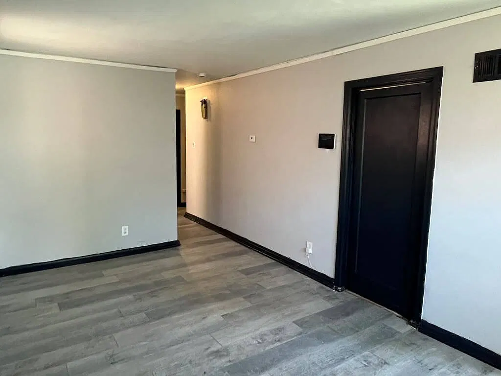 2 bed, 1.0 bath, 936 sqft, $1,100 — Photo 4