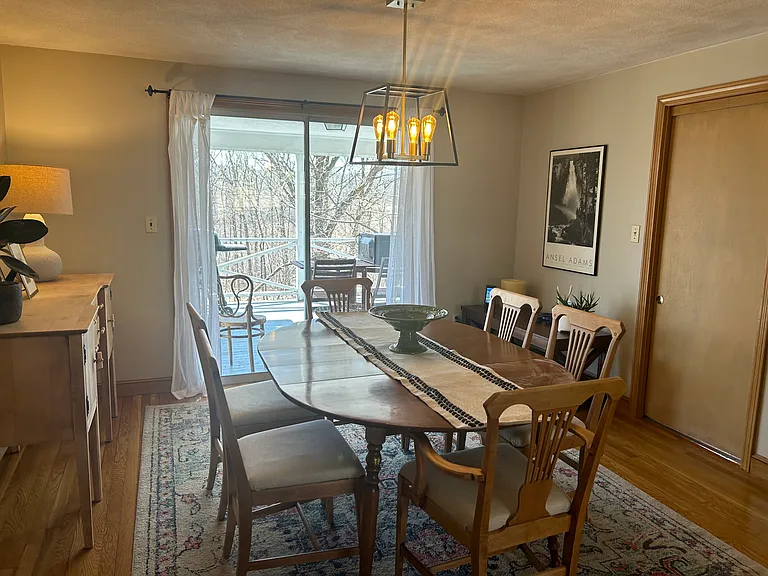 24 Circle Rd — Photo 8