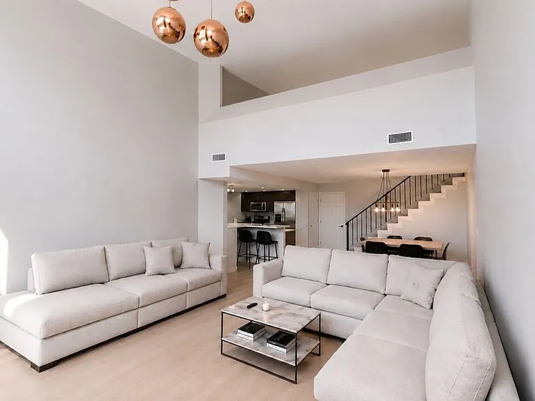 1250 S Westgate Ave #302 — Photo 4
