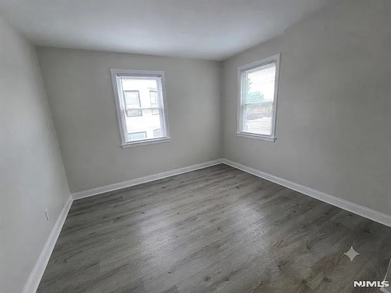 166 Carmita Ave #2 — Photo 9