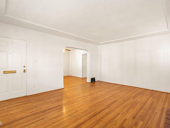 4th image of 420 N Sunnyslope Ave