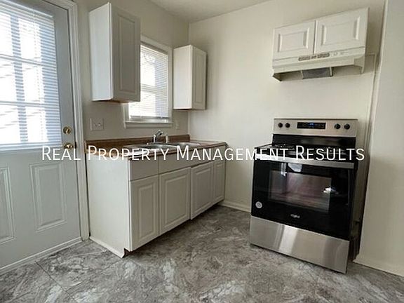 4th image of 1214-1216 Macarthur Cir #1214