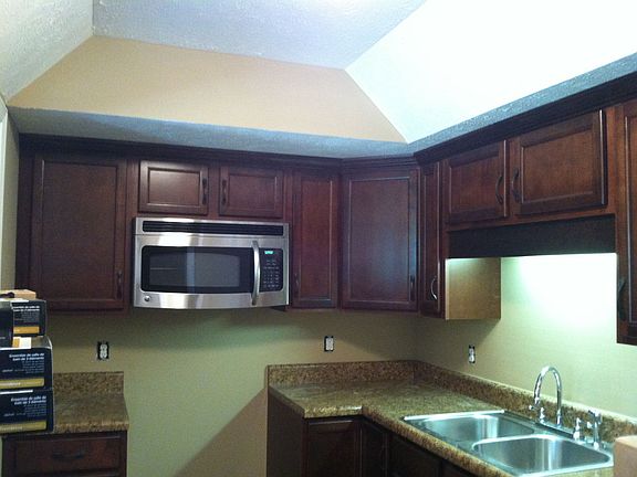 3rd image of 309 Rowand Ct